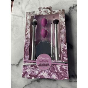 Real Techniques Limited Edition Poppin Perfection Brush and Sponge Set
